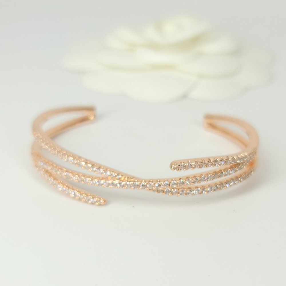 NEW Chic Sparkle Pave CZ Cuff Bracelet - Picture 6 of 6